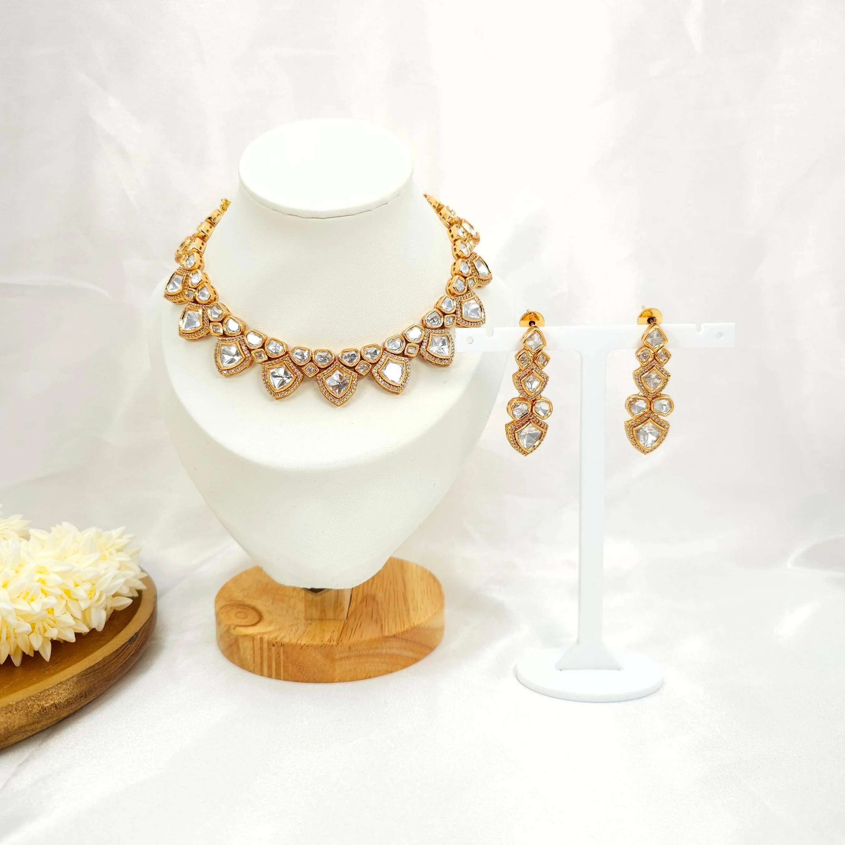 Aman Uncut Kundan Bridal Choker Necklace Set