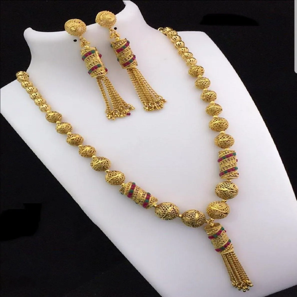 Antique Style Neckset with multi colored stones