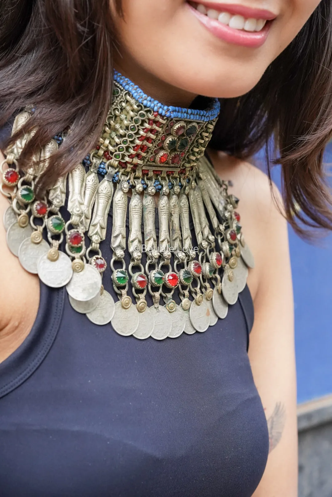 Araa Afghan Choker