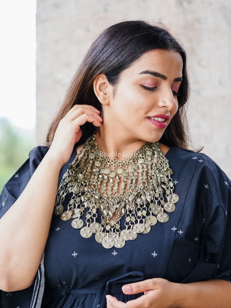 Ava Afghan Choker