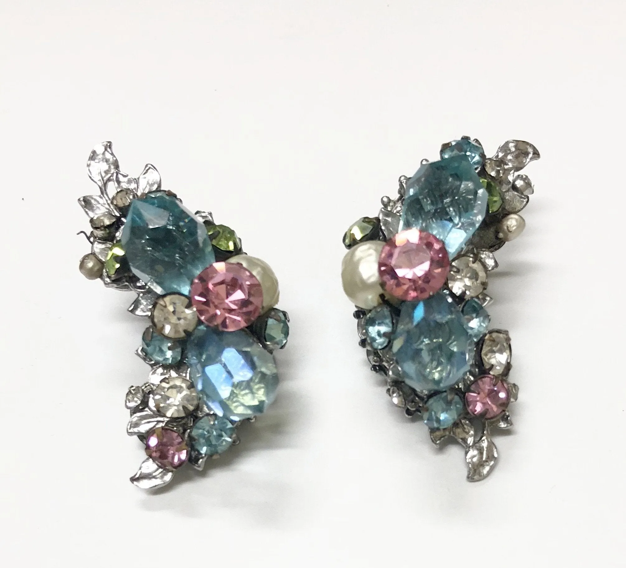 DE MARIO NY VINTAGE ENCRUSTED CRYSTAL CLIP-ON EARRINGS-BROOCH