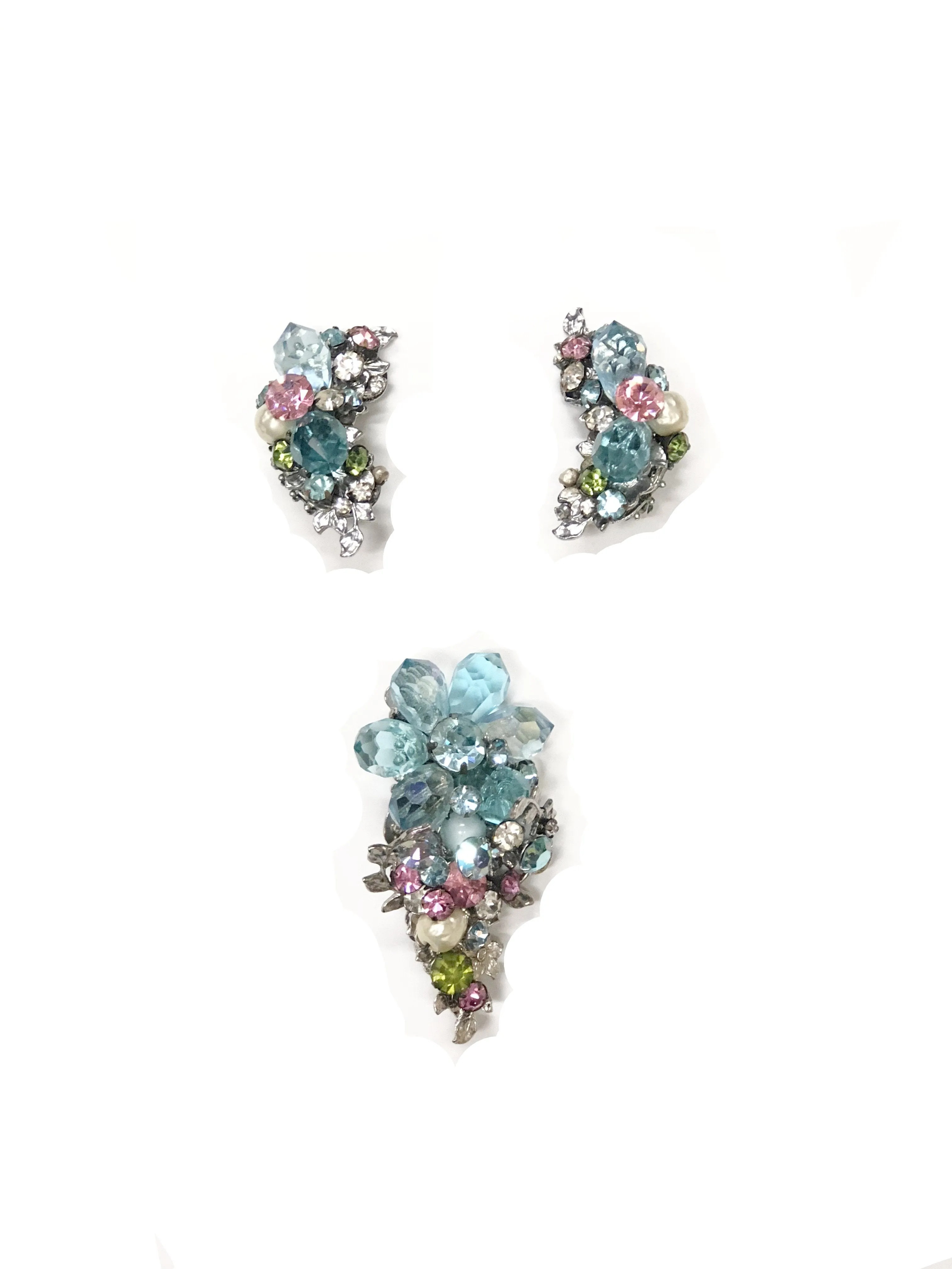 DE MARIO NY VINTAGE ENCRUSTED CRYSTAL CLIP-ON EARRINGS-BROOCH