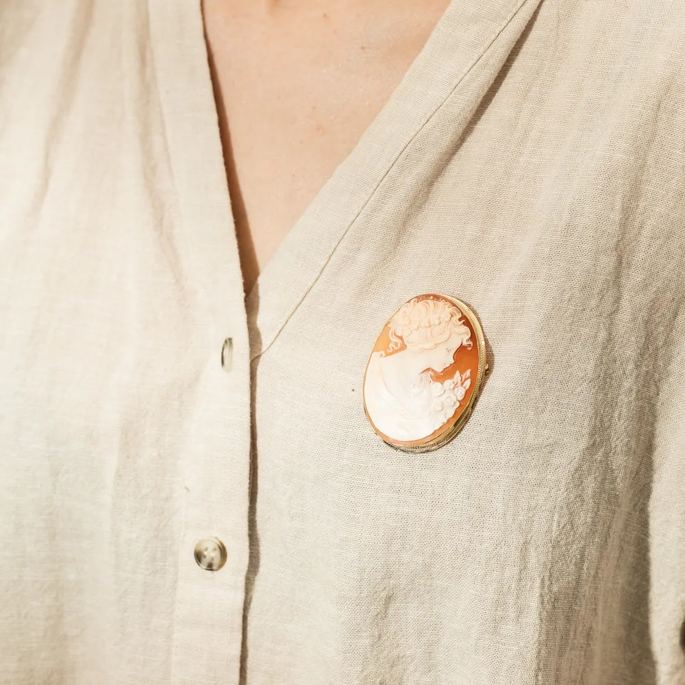 Deja Vu 18ct Yellow Gold Cameo Brooch