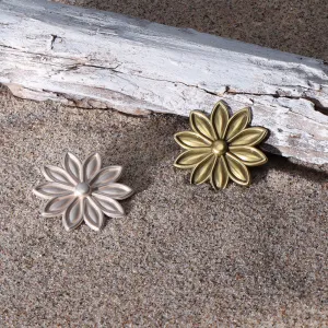 Distressed 10 Petal Flower Brooch