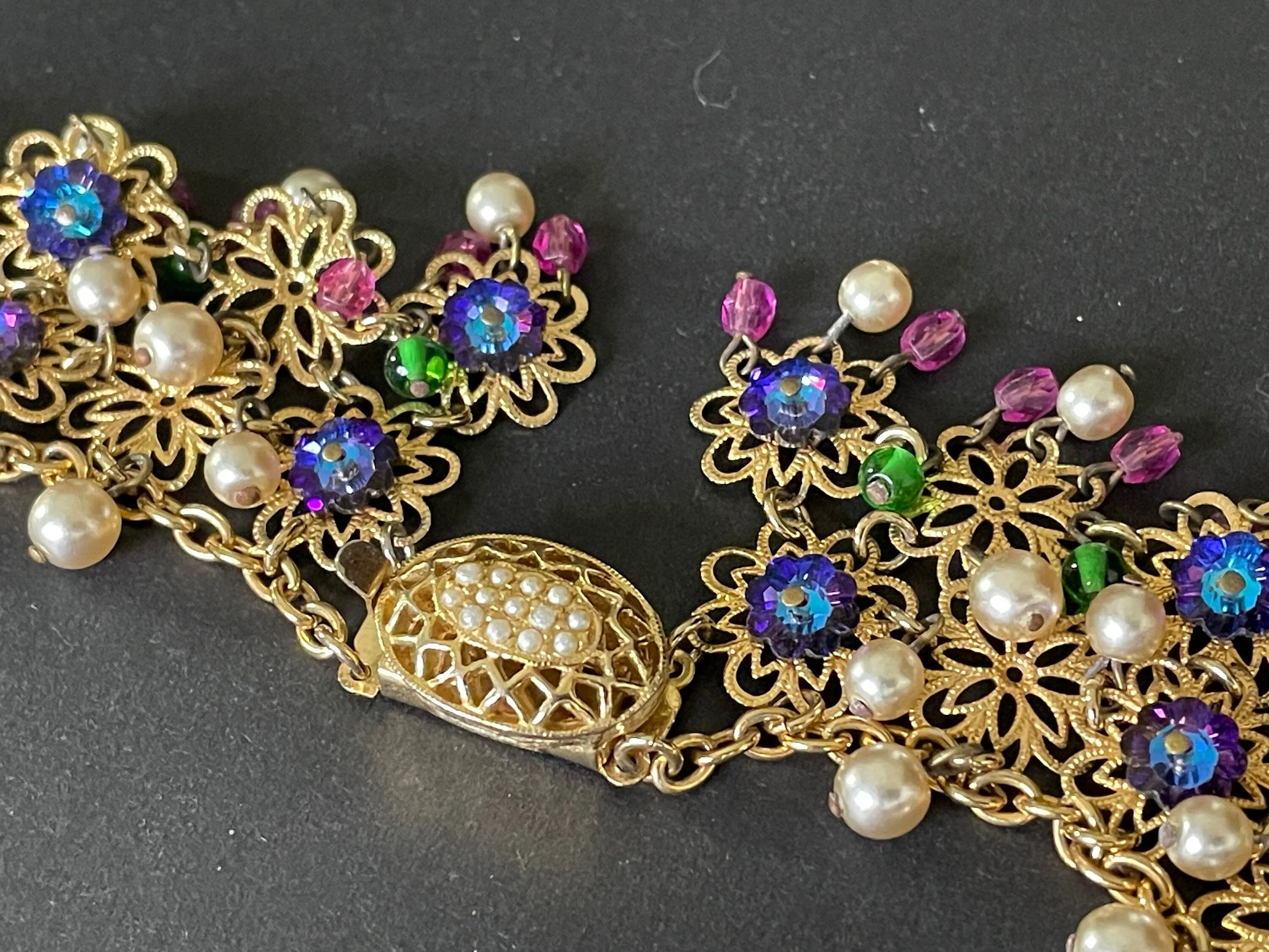 Elaborate vintage Czech style chandelier vitrail margarita rhinestone, faceted crystal & glass pearl bead gold tone filigree collar necklace