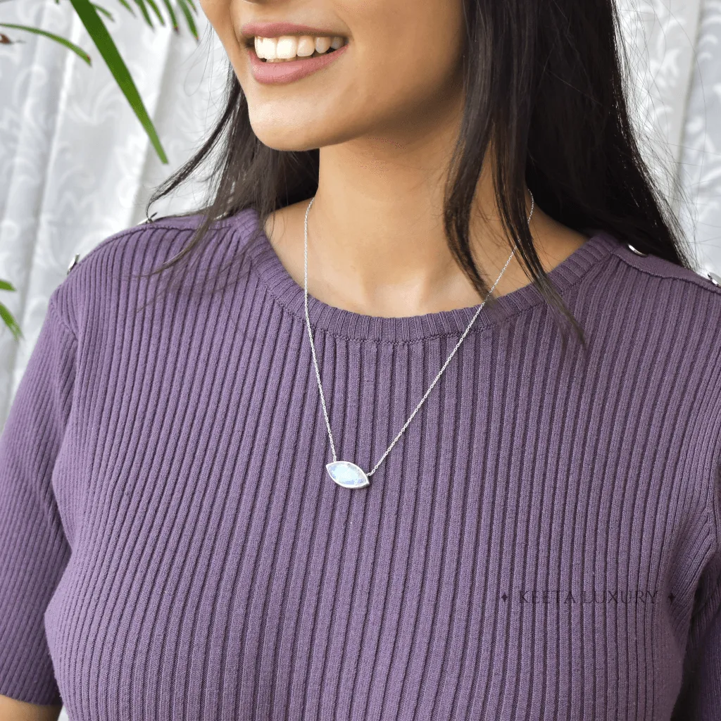 Eye Ray - Moonstone Necklace