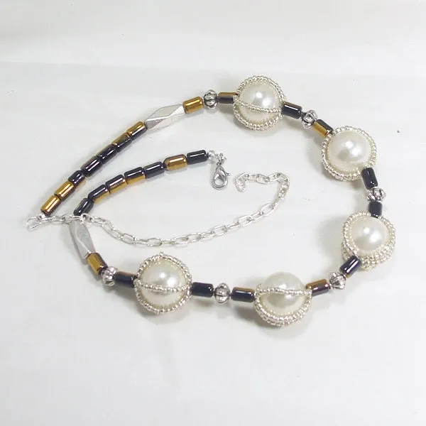 Fanchone Beaded Bead Necklace
