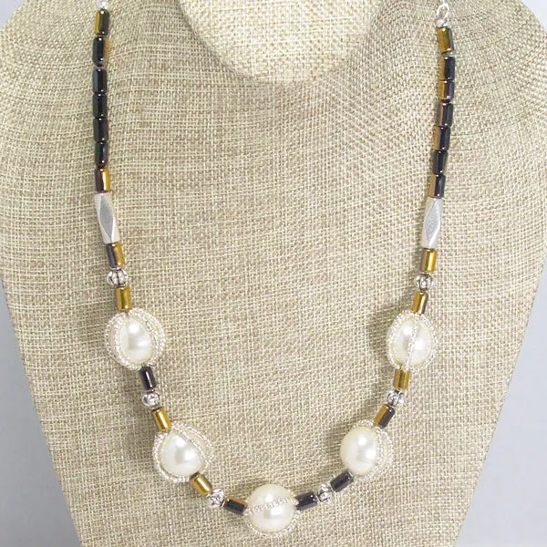 Fanchone Beaded Bead Necklace