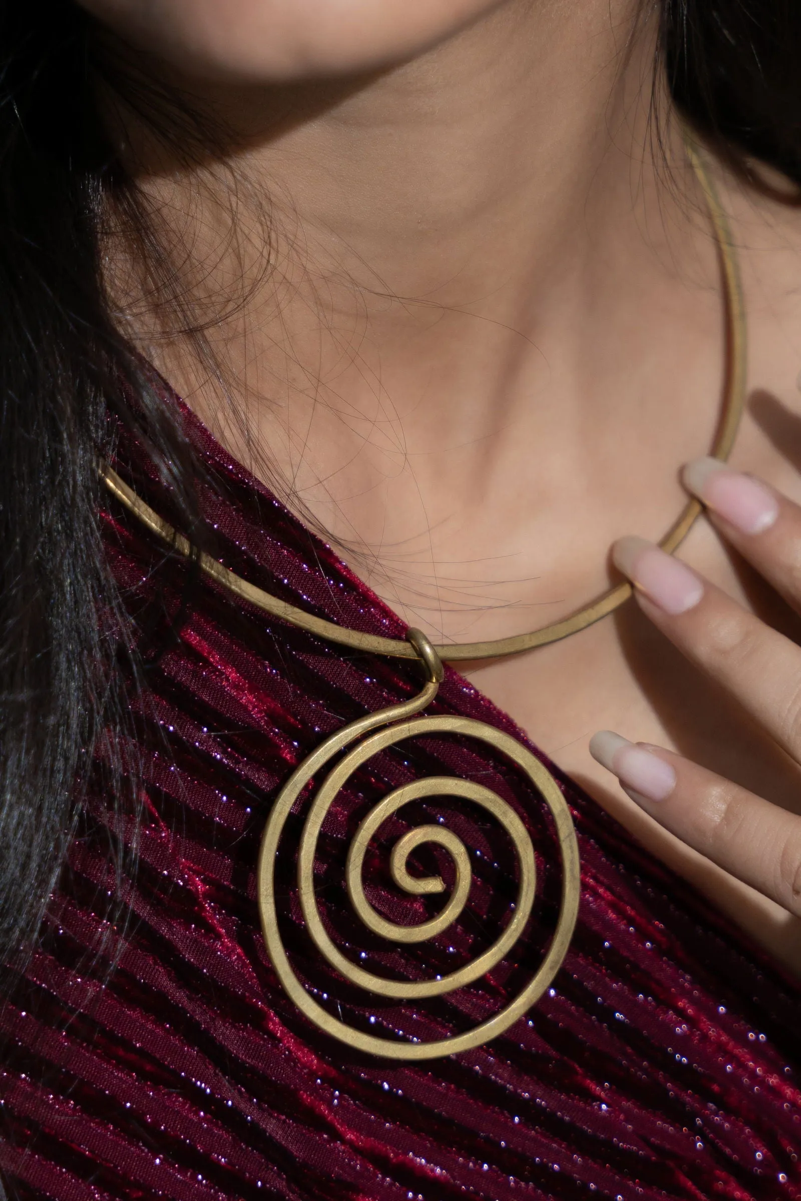 Handmade Dokra Brass Circular Spiral Hasli Necklace with Intricate Design for Ethnic and Western Styles