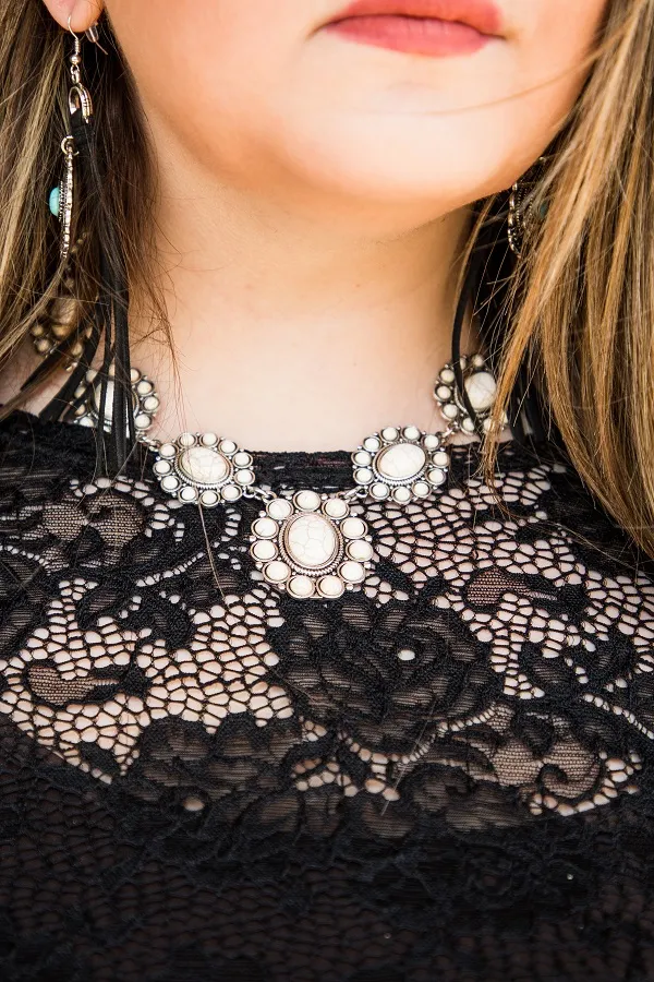 L And B White Vintage Silver Cluster Necklace