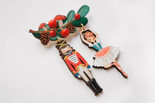 LaliBlue :  Christmas :  Nutcracker Couple Brooch