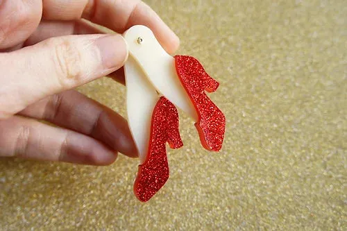 LaliBlue : Classic Films : Red Shoes Brooch [PRE-ORDER]
