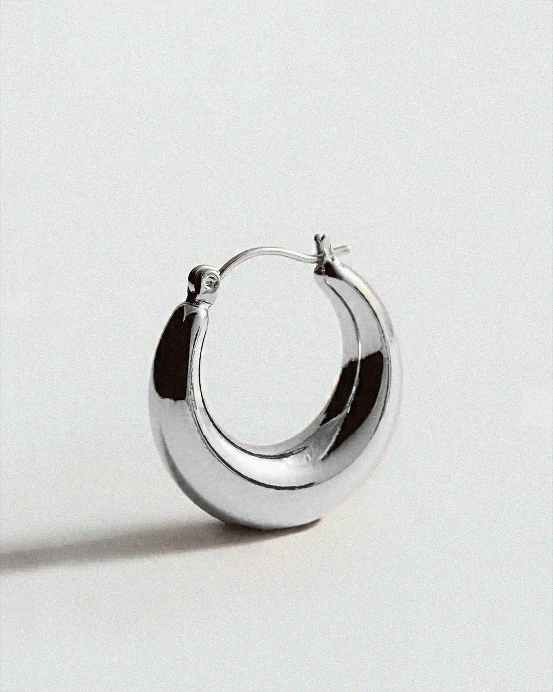 Odelia Bold Hoop Earrings - Silver