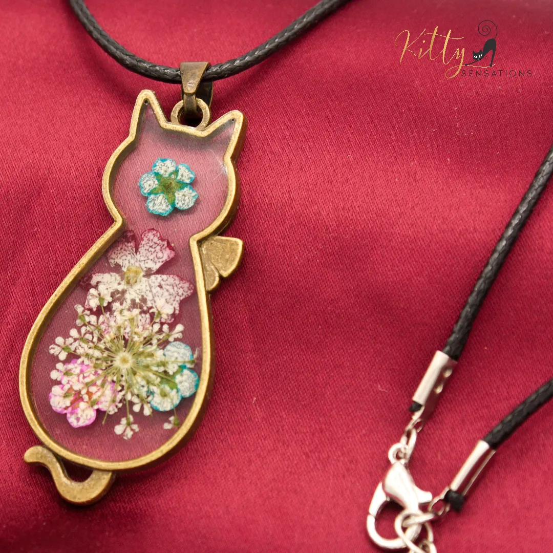 Pressed Flower Cat Necklace in Acrylic and Real Flowers