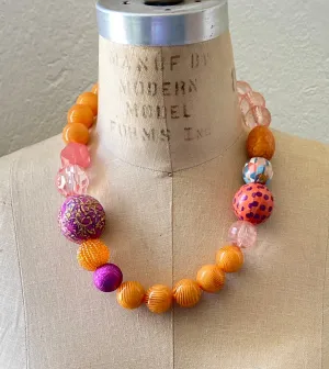 Queen Mum Lipgloss Choker Necklace