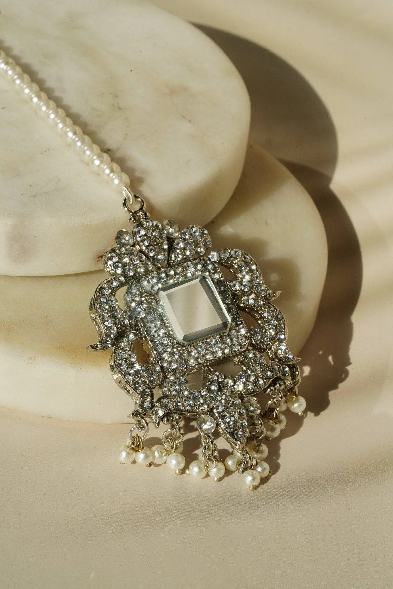 Shanzay - Mirror Embellished Choker Necklace Set