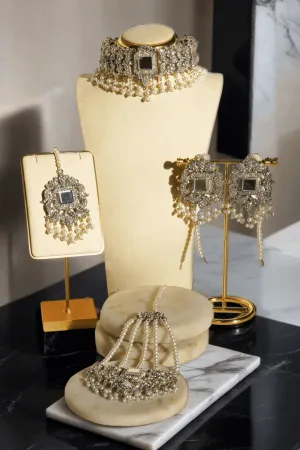 Shanzay - Mirror Embellished Choker Necklace Set