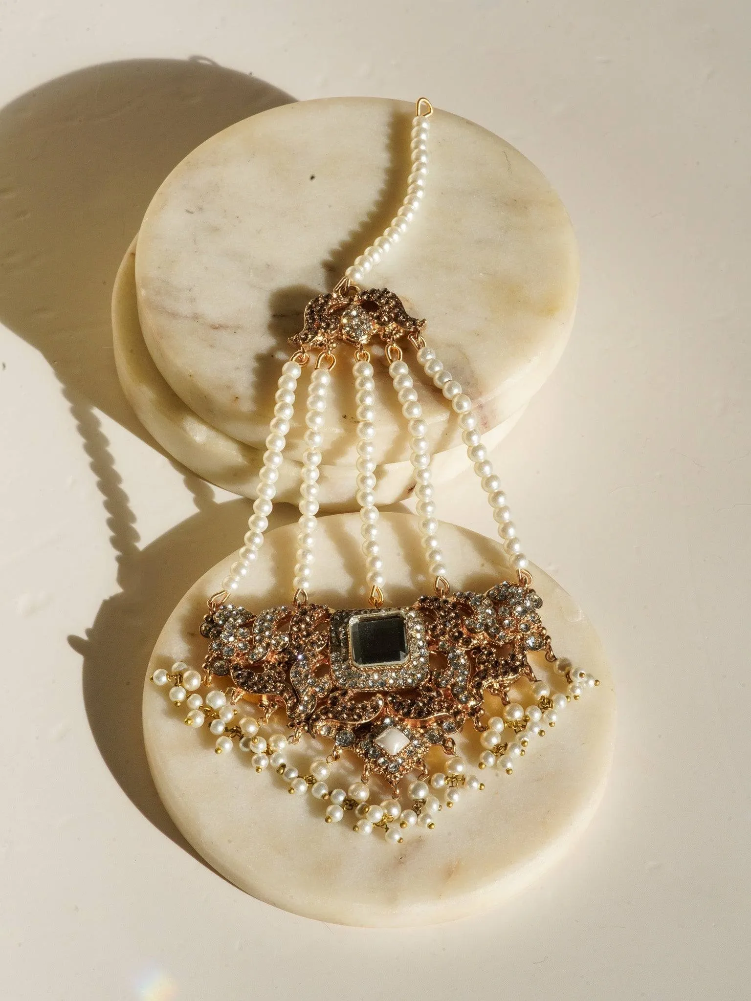 Shanzay - Mirror Embellished Choker Necklace Set