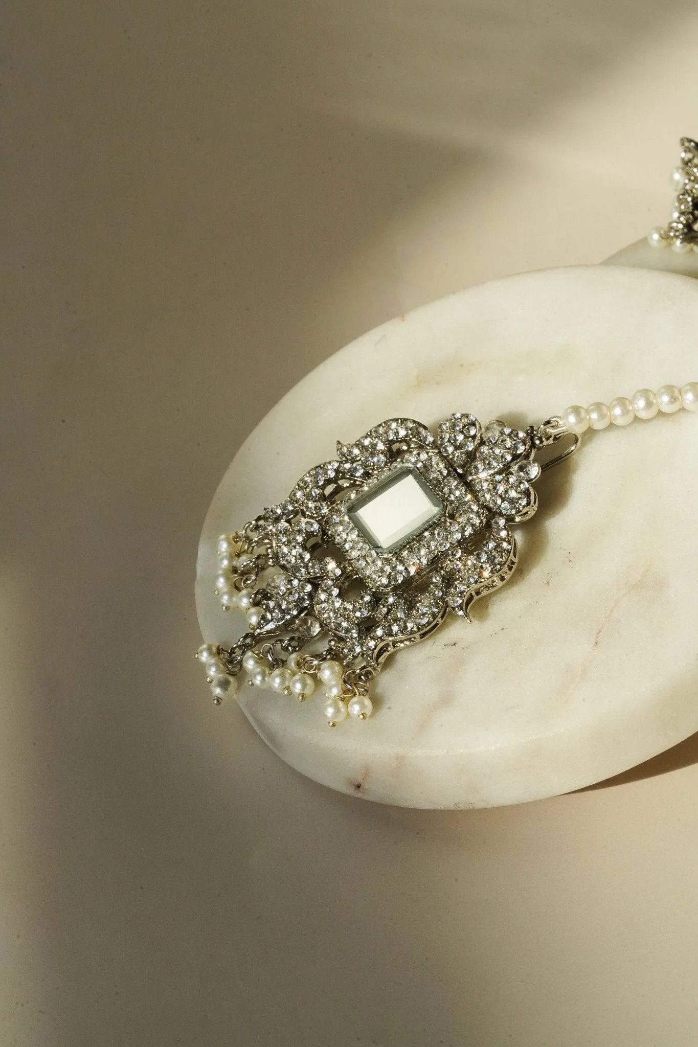 Shanzay - Mirror Embellished Choker Necklace Set