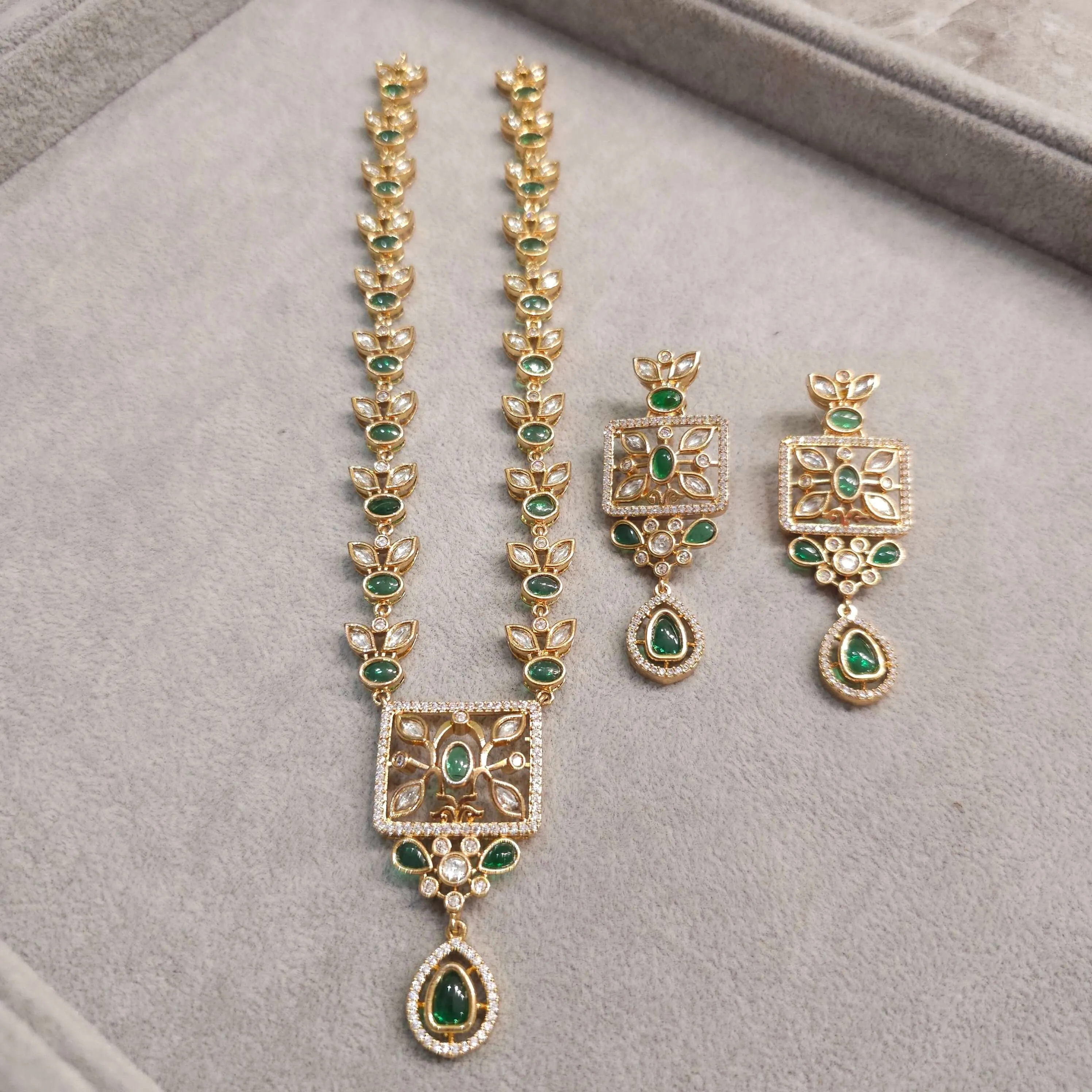 Sonia Moissanite Polki Bridal Choker Necklace Set