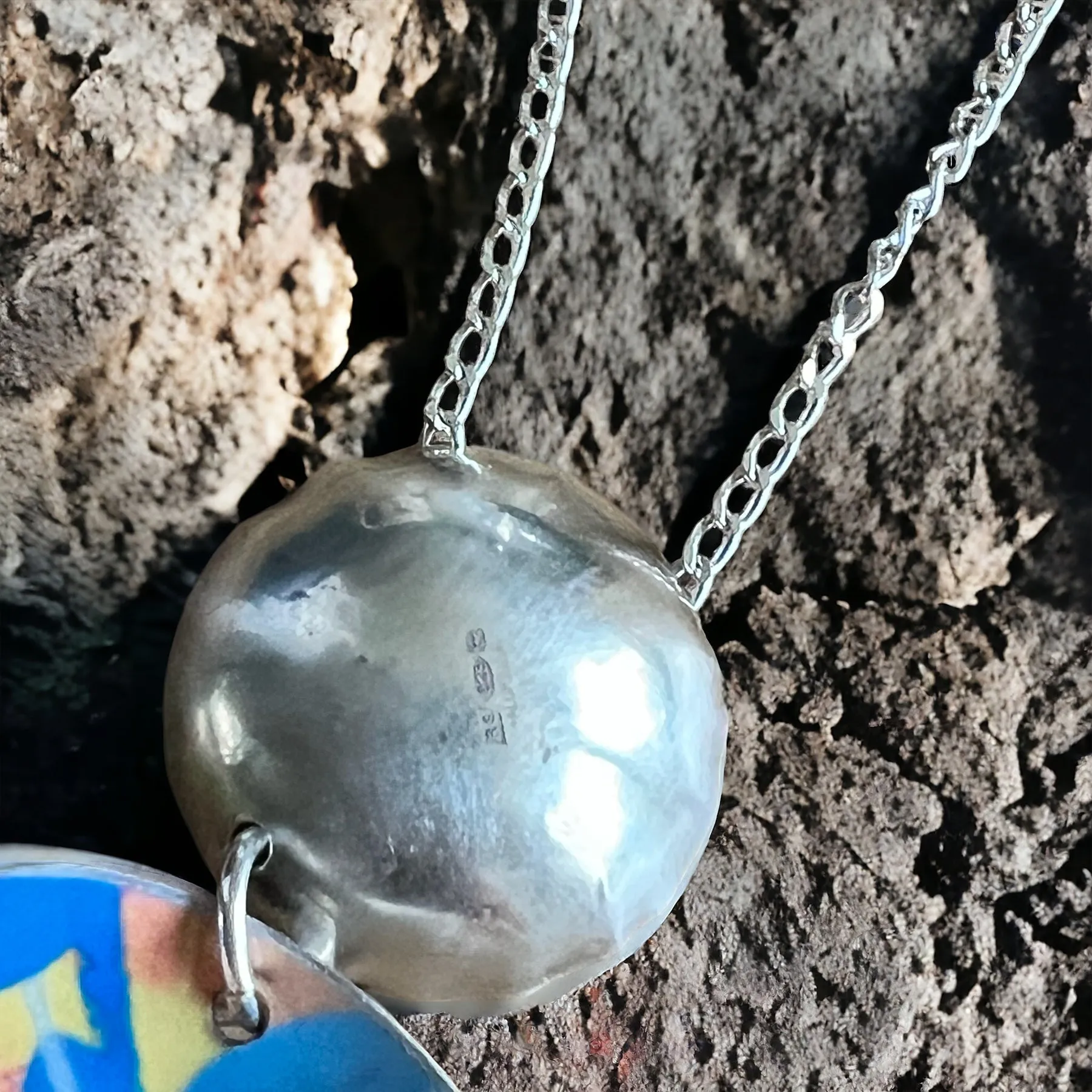 Sterling silver pod style bright glossy aluminium necklace
