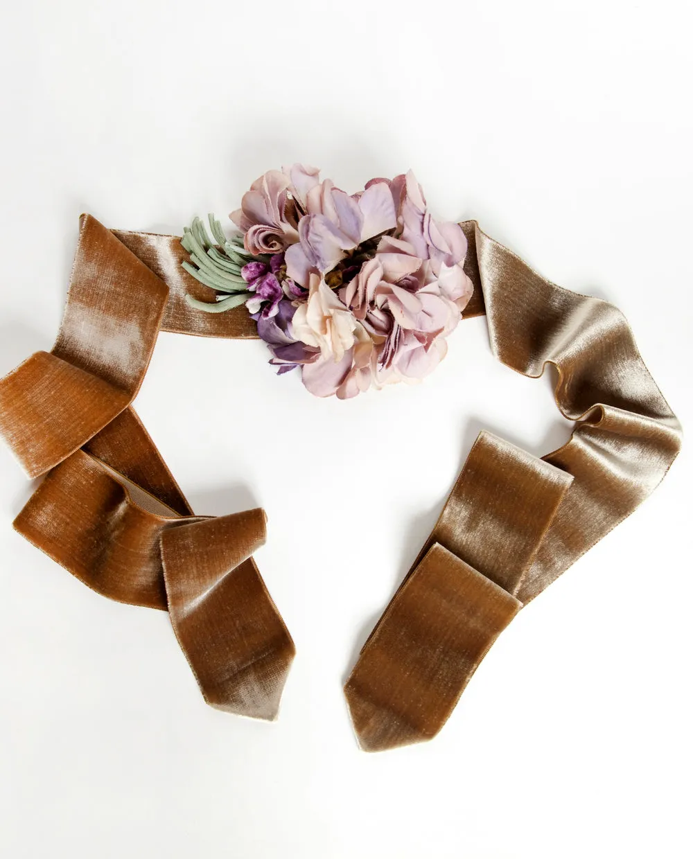 THE VICTORIA BOUQUET FLOWER BELT