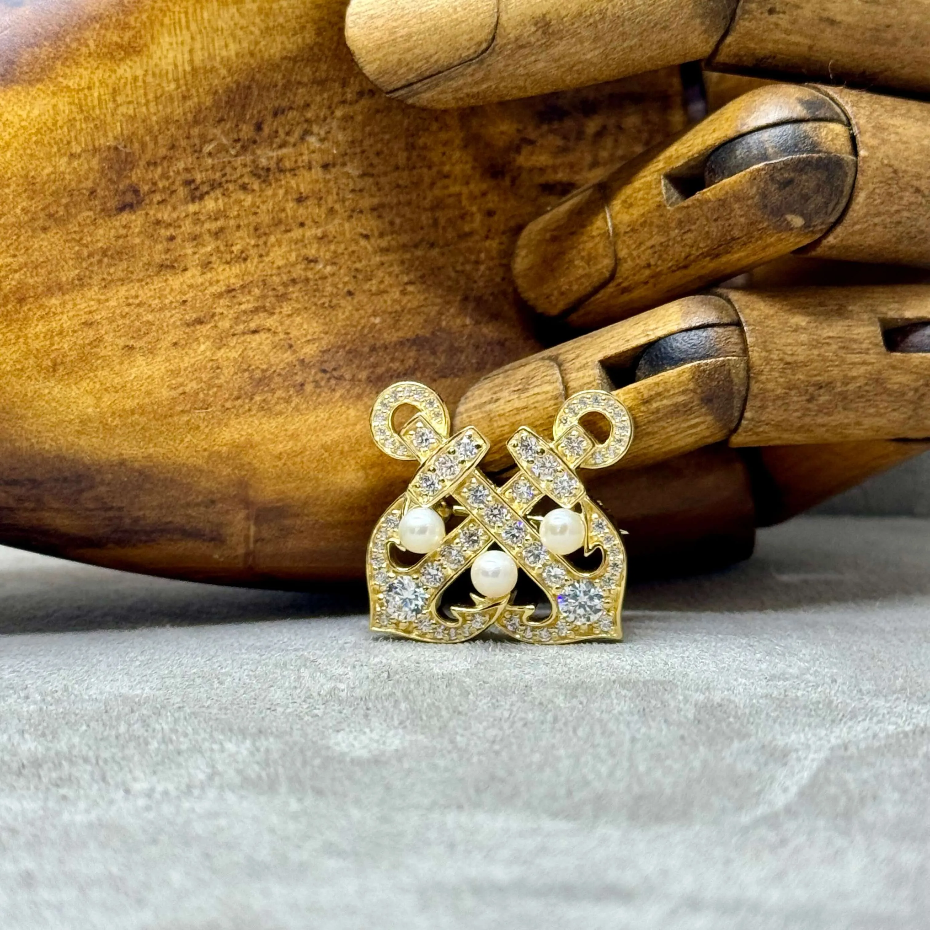 Vintage-Style Double Anchor Brooch with Freshwater Pearls - Sterling Silver & 18 Carat Gold