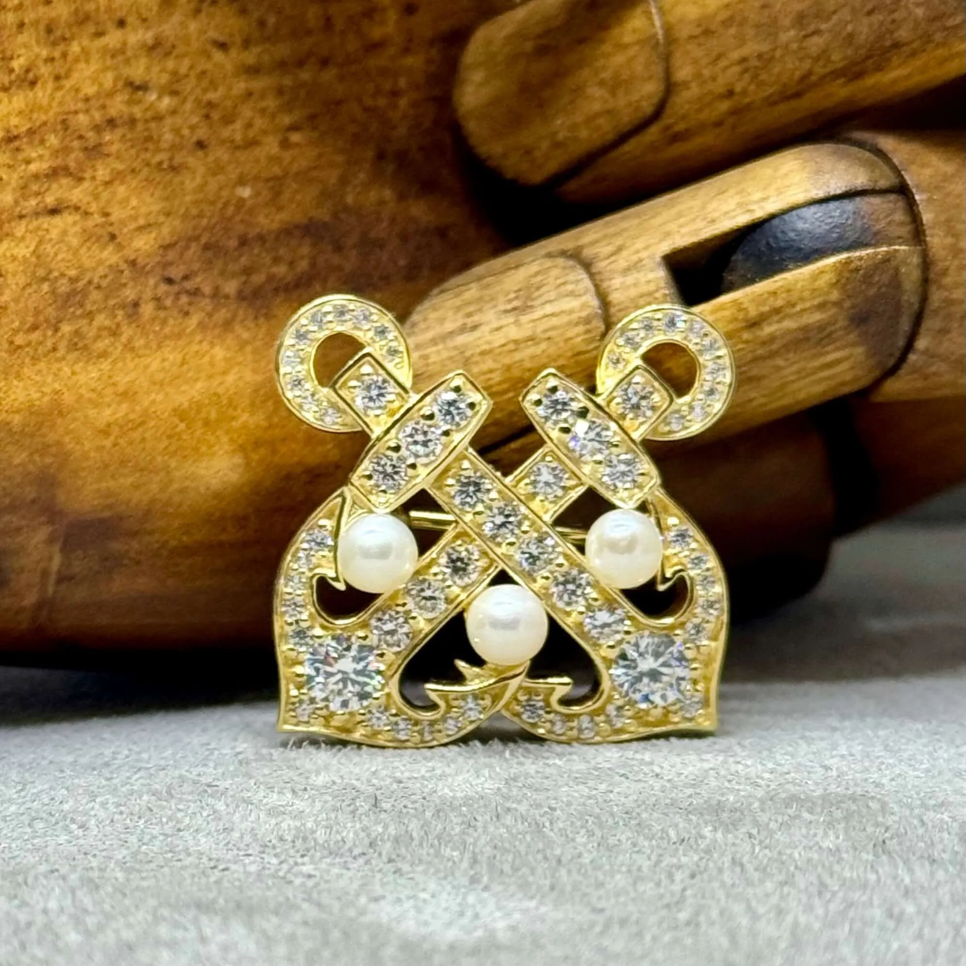 Vintage-Style Double Anchor Brooch with Freshwater Pearls - Sterling Silver & 18 Carat Gold