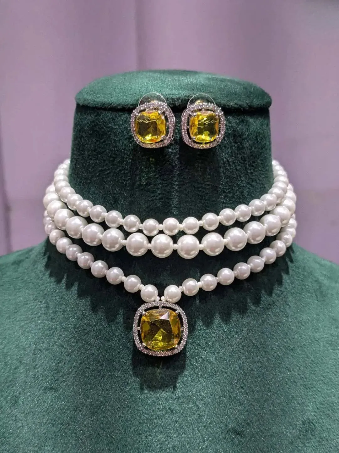 Vintage Triple Layered Pearl Choker Necklace