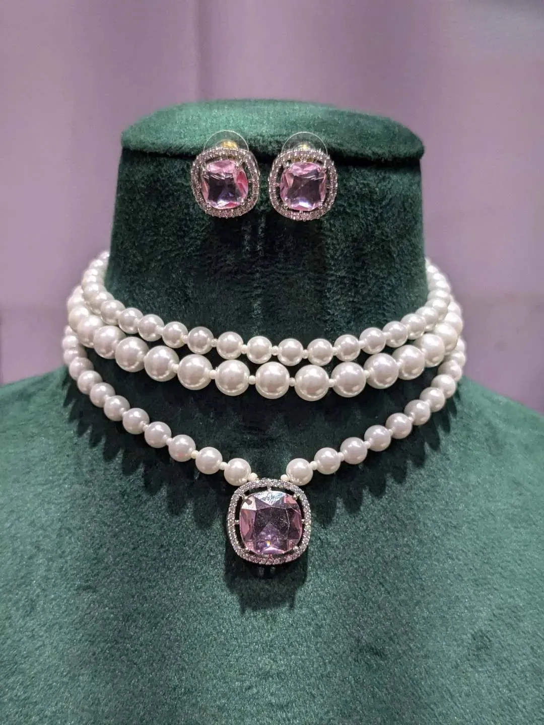 Vintage Triple Layered Pearl Choker Necklace