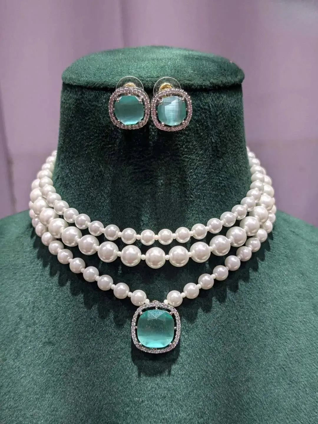 Vintage Triple Layered Pearl Choker Necklace